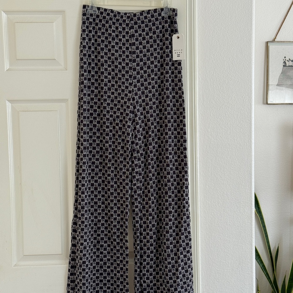 Billabong Black and White Flare Pattern Pants